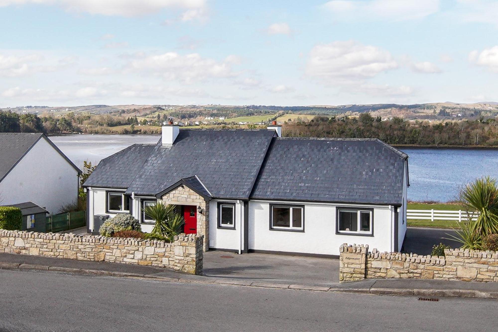 Edgewater Donegal Town Exterior foto